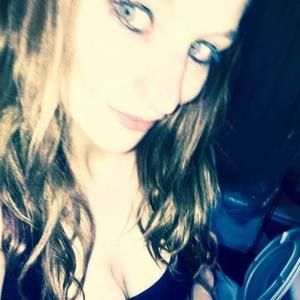 Meet your Posher, Kendra